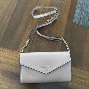 BRAND NEW- Michael Kors Clutch/Shoulder bag